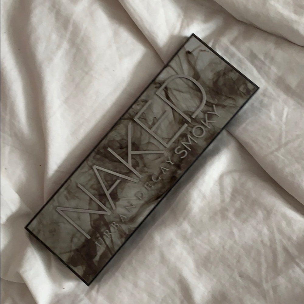 Naked Smoky palette